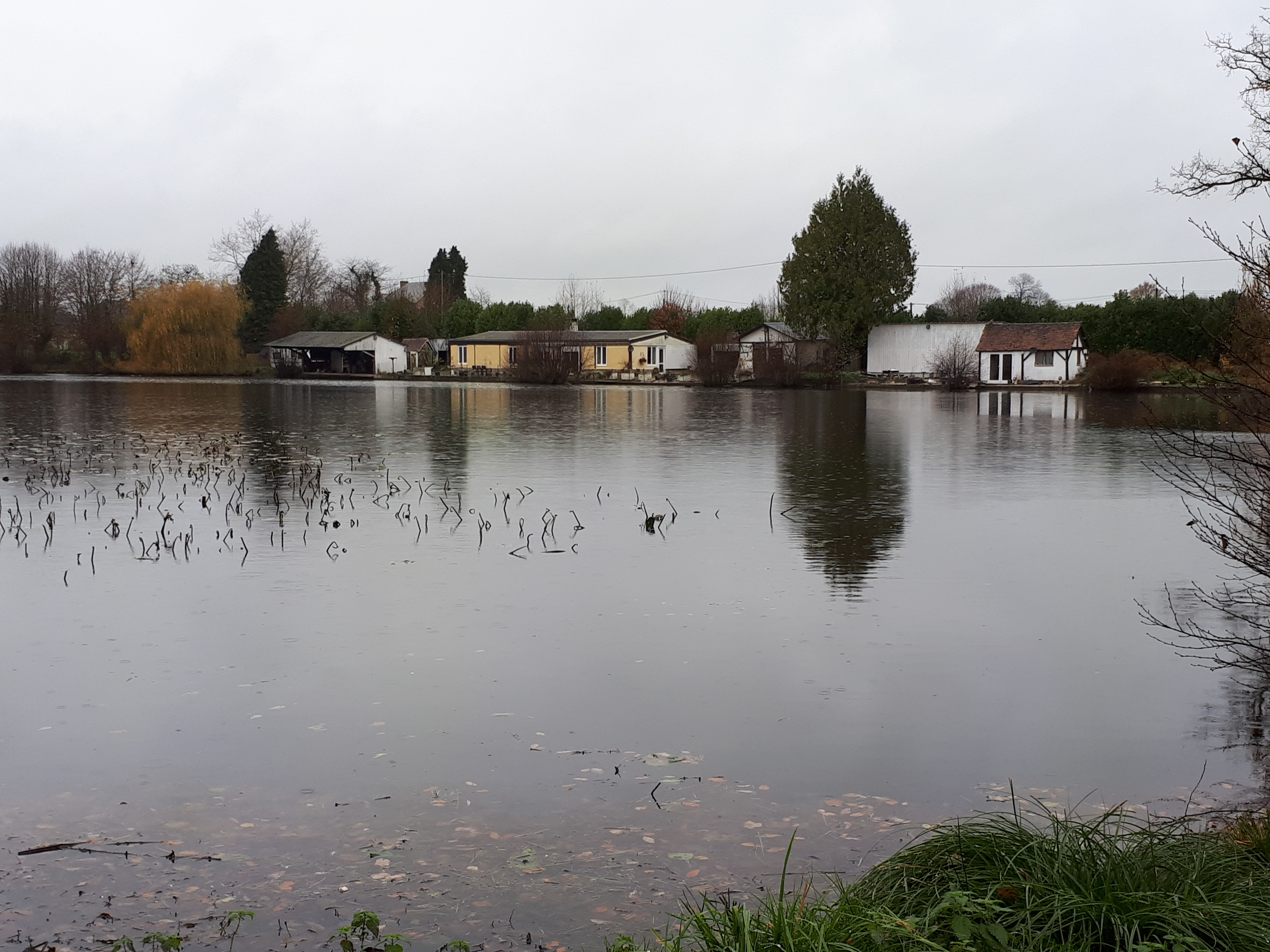 Property with lake, a lodge and small cottage for sale for 183,750&euro; in Orne, Normandy
