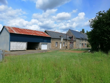 
Ensemble de 2 maisons et dépendances attenantes sur 1591m² à 2mns de la RN12 - proche broons
 for sale for 103,075€ in Côtes-d'Armor, Brittany