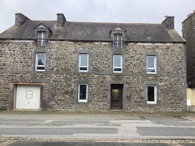
Langourla stone house 5 bedrooms - 1 on ground floor
 for sale for 108,000€ in Côtes-d'Armor, Brittany
