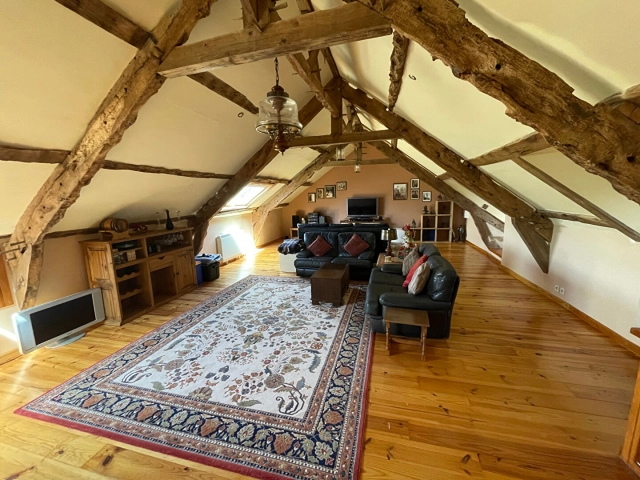 
EXCLUSIVE: GUITTE 3 BEDROOM HOUSE WITH GITE
 for sale for 269,850&euro; in Côtes-d'Armor, Brittany