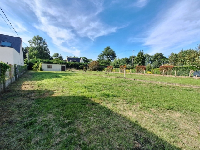 
BUILDING PLOT 1084 sqm - VILDE GUINGALAN TOWN CENTRE
 for sale for 105,787&euro; in Côtes-d'Armor, Brittany