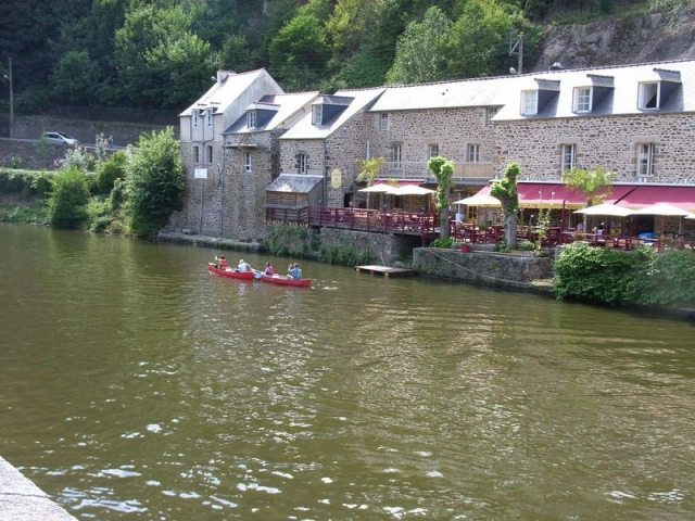 
The perfect 2 bedroom holiday home with amazing views,  nestled in the port of Dinan
 for sale for 232,650&euro; in Côtes-d'Armor, Brittany