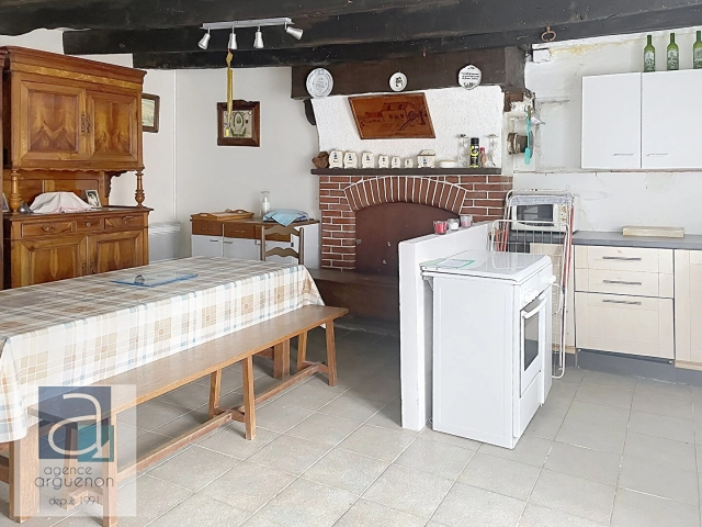 3 Bedroom(s) - 0 m² land for sale in Côtes-d'Armor, Brittany, France - FrenchPropertyPortal.com
House in YVIGNAC LA TOUR
for sale for 70,525€ in Côtes-d'Armor, Brittany