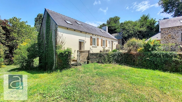 
SOLE AGENY: PLENEE-JUGON - Beautiful Refurbished 18th Century Water Mill Property ; Principal House with Separate Gite et Potential in Idyllic Location with nearly 12 Acres.
 for sale for 399,880&euro; in Côtes-d'Armor, Brittany
