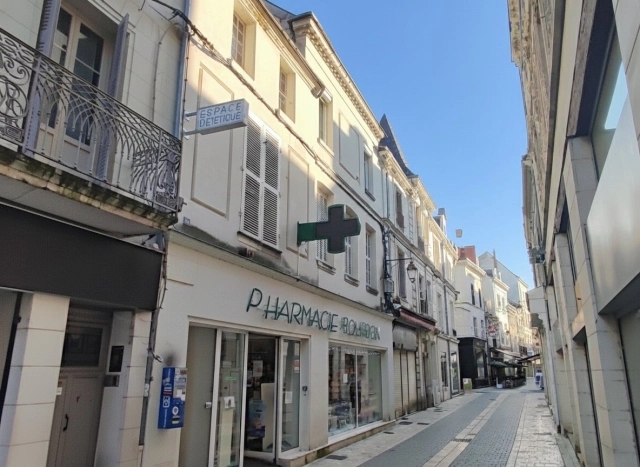 
EXCLUSIVITE - IMMEUBLE DE RAPPORT
 for sale for 159,375&euro; in Vienne, Poitou-Charentes
