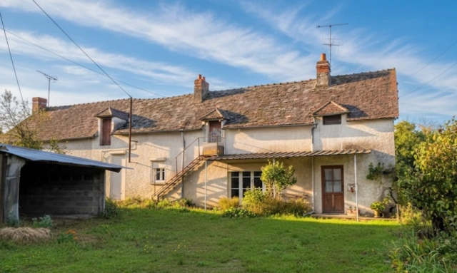 3 Bedroom(s) - 12,980m² land for sale in Vienne, Poitou-Charentes, France - FrenchPropertyPortal.com
FERMETTE A RENOVER
for sale for 102,200€ in Vienne, Poitou-Charentes