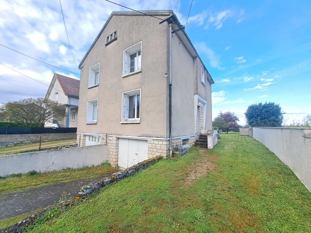 2 Bedroom(s) - 1 Bathroom(s) - 511m² land for sale in Vienne, Poitou-Charentes, France - FrenchPropertyPortal.com
MAISON CHATELLERAULT OUEST
for sale for 104,200€ in Vienne, Poitou-Charentes