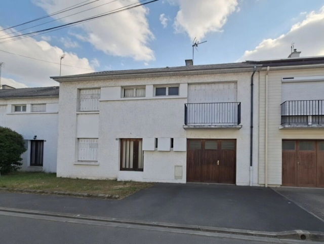 4 Bedroom(s) - 1 Bathroom(s) - 283m² land for sale in Vienne, Poitou-Charentes, France - FrenchPropertyPortal.com
MAISON SECTEUR SUD CHÂTELLERAULT - PRIMO ACCESSION OU INVESTISSEMENT LOCATIF
for sale for 107,200€ in Vienne, Poitou-Charentes