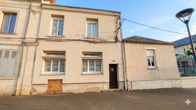 
CHARMANTE MAISON DE VILLE
 for sale for 148,750&euro; in Vienne, Poitou-Charentes