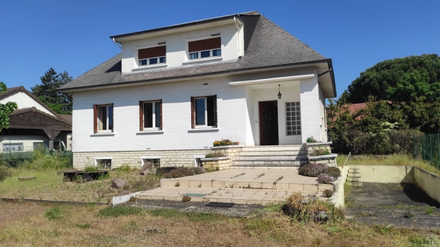 
MAISON SUR SOUS-SOL - QUARTIER OUEST
 for sale for 170,000&euro; in Vienne, Poitou-Charentes