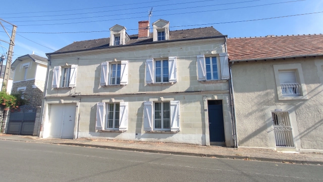 5 Bedroom(s) - 1,306m² land for sale in Vienne, Poitou-Charentes, France - FrenchPropertyPortal.com
BELLE MAISON ANCIENNE QUARTIER EST CHATELLERAULT
for sale for 255,000€ in Vienne, Poitou-Charentes