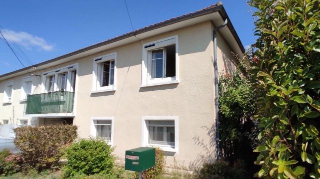 3 Bedroom(s) - 414m² land for sale in Vienne, Poitou-Charentes, France - FrenchPropertyPortal.com
PROCHE CENTRE - IDEAL 1er ACHAT
for sale for 122,500€ in Vienne, Poitou-Charentes