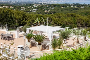 7 Bedroom(s) - 2,500m² land for sale in Alpes-Maritimes, Provence-Alpes-Côte-d'Azur, France - FrenchPropertyPortal.com Villa Florentine - Golfe-Juan - 8 rooms, 500 m² , beautiful landscaped garden 2500 m² Congresses for sale for POA€ in Alpes-Maritimes, Provence-Alpes-Côte-d'Azur