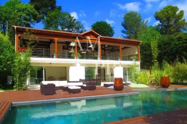 4 Bedroom(s) - 1,694m² land for sale in Alpes-Maritimes, Provence-Alpes-Côte-d'Azur, France - FrenchPropertyPortal.com Mougins - Balinese villa for sale for 2,000,000€ in Alpes-Maritimes, Provence-Alpes-Côte-d'Azur