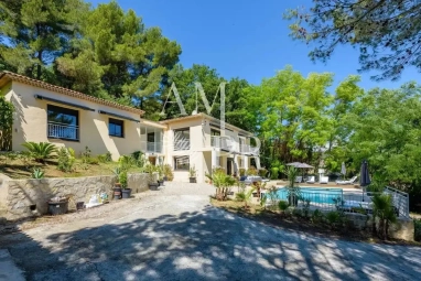 SOLE AGENT CONTEMPORAY 6 BEDROOMS SEA VIEW CLOSED TO THE SHOP for sale for 4,500,000&euro; in Alpes-Maritimes, Provence-Alpes-Côte-d'Azur