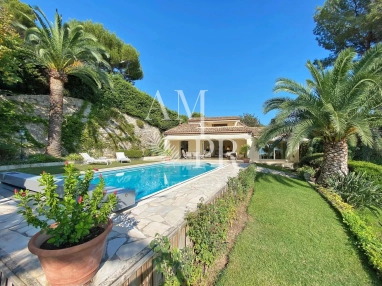 3 Bedroom(s) - 1,666m² land for sale in Alpes-Maritimes, Provence-Alpes-Côte-d'Azur, France - FrenchPropertyPortal.com Villa - Panoramic sea view - Cannes for sale for 2,625,000€ in Alpes-Maritimes, Provence-Alpes-Côte-d'Azur