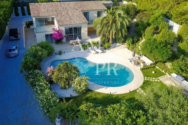4 Bedroom(s) - 1,785m² land for sale in Alpes-Maritimes, Provence-Alpes-Côte-d'Azur, France - FrenchPropertyPortal.com Prestigious villa in Le Cannet in a sought-after area for sale for 3,190,000€ in Alpes-Maritimes, Provence-Alpes-Côte-d'Azur