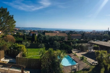 PROPERTY OF 2 VILLAS - SEA VIEW for sale for 1,490,000&euro; in Alpes-Maritimes, Provence-Alpes-Côte-d'Azur