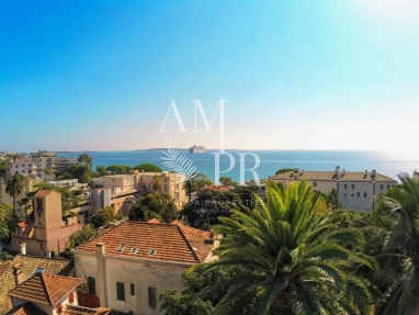 7 Bedroom(s) - 0 m² land for sale in Alpes-Maritimes, Provence-Alpes-Côte-d'Azur, France - FrenchPropertyPortal.com WALKING TO THE BEACHES-VILLA 7 BEDROOMS- SEA VIEW for sale for 3,100,000€ in Alpes-Maritimes, Provence-Alpes-Côte-d'Azur
