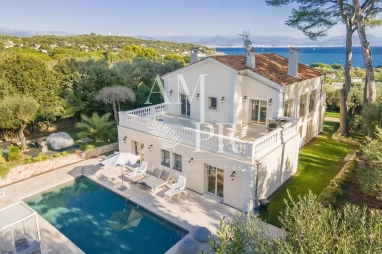 4 Bedroom(s) - 0 m² land for sale in Alpes-Maritimes, Provence-Alpes-Côte-d'Azur, France - FrenchPropertyPortal.com Villa close to the beach of La Garoupe - Cap d'Antibes for sale for 5,700,000€ in Alpes-Maritimes, Provence-Alpes-Côte-d'Azur