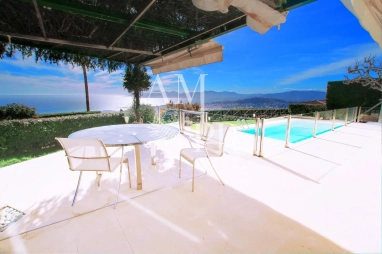 Charming Renovated Villa – Exceptional 180° Sea View – Secure Gated Estate for sale for 4,790,000&euro; in Alpes-Maritimes, Provence-Alpes-Côte-d'Azur