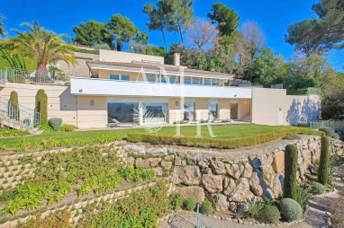5 Bedroom(s) - 0 m² land for sale in Alpes-Maritimes, Provence-Alpes-Côte-d'Azur, France - FrenchPropertyPortal.com PRIVATE CLOSED DOMAIN CONTAMPORARY VILLA SEA VIEW for sale for 3,950,000€ in Alpes-Maritimes, Provence-Alpes-Côte-d'Azur