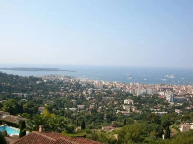 2,765m² land for sale in Alpes-Maritimes, Provence-Alpes-Côte-d'Azur, France - FrenchPropertyPortal.com Beautiful family property for sale for 2,789,000€ in Alpes-Maritimes, Provence-Alpes-Côte-d'Azur