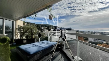 Le Cannet Mairie - Top floor sea view for sale for 990,000&euro; in Alpes-Maritimes, Provence-Alpes-Côte-d'Azur