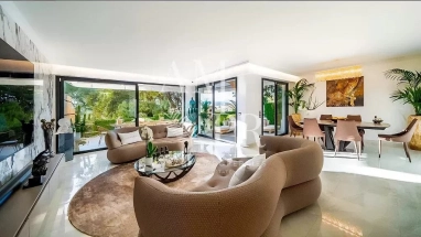 2 Bedroom(s) - 0 m² land for sale in Alpes-Maritimes, Provence-Alpes-Côte-d'Azur, France - FrenchPropertyPortal.com Sumptuous Apartment Apercu Mer - 3 Rooms Luxury Cannet Residential for sale for 1,195,000€ in Alpes-Maritimes, Provence-Alpes-Côte-d'Azur