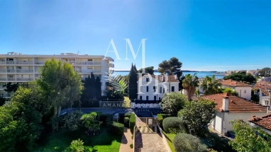 0 m² land for sale in Alpes-Maritimes, Provence-Alpes-Côte-d'Azur, France - FrenchPropertyPortal.com Cannes Palm Beach - 4-room apartment 100m² - Sea view for sale for 1,895,000€ in Alpes-Maritimes, Provence-Alpes-Côte-d'Azur