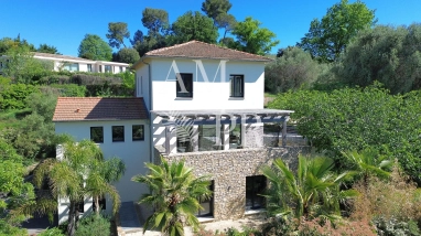 Mougins 300m² for sale for 2,200,000&euro; in Alpes-Maritimes, Provence-Alpes-Côte-d'Azur