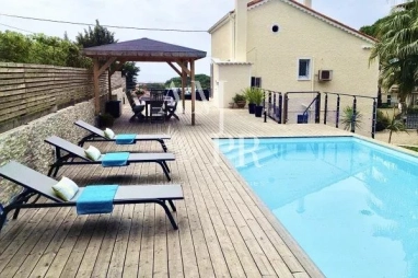 1,327m² land for sale in Alpes-Maritimes, Provence-Alpes-Côte-d'Azur, France - FrenchPropertyPortal.com Croix des Gardes - villa for sale for 890,000€ in Alpes-Maritimes, Provence-Alpes-Côte-d'Azur