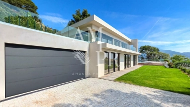 4 Bedroom(s) - 0 m² land for sale in Alpes-Maritimes, Provence-Alpes-Côte-d'Azur, France - FrenchPropertyPortal.com for sale for 5,950,000€ in Alpes-Maritimes, Provence-Alpes-Côte-d'Azur