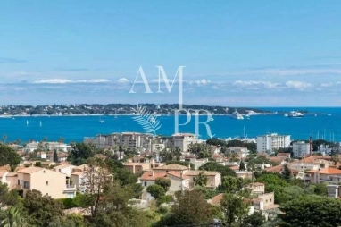 Panoramic Sea View – Modern Villa – 2 Minutes from Beaches and Shops – Golfe-Juan for sale for 2,680,000&euro; in Alpes-Maritimes, Provence-Alpes-Côte-d'Azur