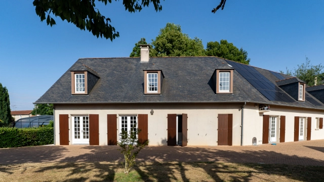 
Civray House
 for sale for 485,000&euro; in Vienne, Poitou-Charentes