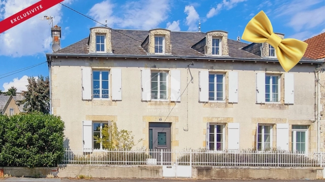 6 Bedroom(s) - 1 Bathroom(s) - 887m² land for sale in Vienne, Poitou-Charentes, France - FrenchPropertyPortal.com
Mansion 264 m2 - 6 bedrooms
for sale for 286,200€ in Vienne, Poitou-Charentes