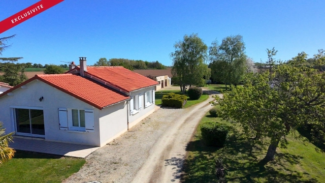 
Charroux House
 for sale for 145,000&euro; in Vienne, Poitou-Charentes