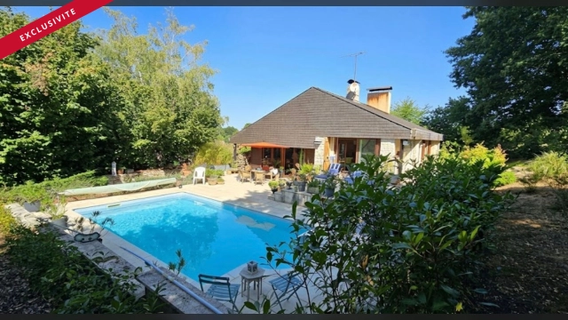 3 Bedroom(s) - 3,829m² land for sale in Vienne, Poitou-Charentes, France - FrenchPropertyPortal.com
Architect-designed house with swimming pool
for sale for 259,000€ in Vienne, Poitou-Charentes