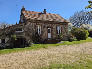 4 Bedroom(s) - 3 Bathroom(s) - 0 m² land for sale in Allier, Auvergne, France - FrenchPropertyPortal.com Stunning equestrian property on grounds of 19 ha – panoramic views for sale for 490,000€ in Allier, Auvergne