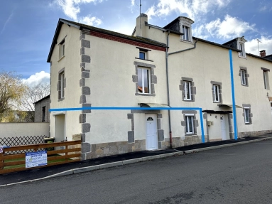 2 Bedroom(s) - 1 Bathroom(s) - 0 m² land for sale in Allier, Auvergne, France - FrenchPropertyPortal.com Beautiful renovated apartment – 110 m² – 2 bedrooms – Close to the centre of Mayet-de-Montagne for sale for 135,000€ in Allier, Auvergne