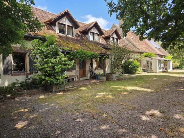 3 Bedroom(s) - 0 m² land for sale in Allier, Auvergne, France - FrenchPropertyPortal.com Character property on plot of 5,1 ha with small lake and beautiful views for sale for 329,000€ in Allier, Auvergne