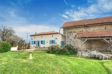 Charming 2-bedroom stone property in a quiet hamlet, close to Confolens, with above-ground pool for sale for 179,000&euro; in Charente, Poitou-Charentes