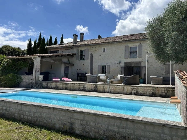 Spacious stone house on 3.8 hectares, with pool for sale for 455,800&euro; in Charente-Maritime, Poitou-Charentes
