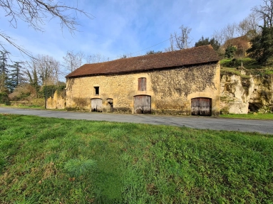 Charming stone barn with ruin, land and cave. for sale for 51,000&euro; in Dordogne, Aquitaine