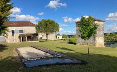 Holidays stone house for sale for 375,000&euro; in Tarn-et-Garonne, Midi-Pyrénées