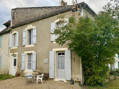 Charming three bedroom village house for sale for 129,000&euro; in Lot-et-Garonne, Aquitaine