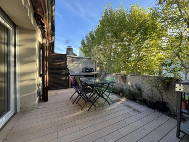1 Bedroom(s) - 2 Bathroom(s) - 0 m² land for sale in Bouches-du-Rhône, Provence-Alpes-Côte-d'Azur, France - FrenchPropertyPortal.com Apartment with Parking and Terrace in a Secure Residence Close to Aix-en-Provence Town Centre for sale for 420,000€ in Bouches-du-Rhône, Provence-Alpes-Côte-d'Azur