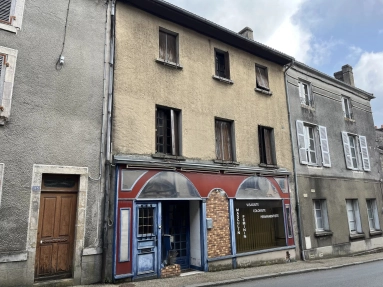 3 Bedroom(s) - 2 Bathroom(s) - 120m² land for sale in Haute-Vienne, Limousin, France - FrenchPropertyPortal.com 3 bedroom dwelling with commercial space on ground floor for sale for 109,000€ in Haute-Vienne, Limousin