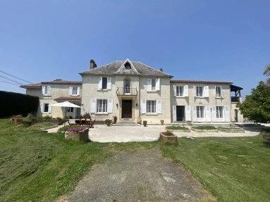 Exceptional Equestrian Property in Miélan – 364 m² of Living Space on a Dream Estate for sale for 532,000&euro; in Gers, Midi-Pyrénées