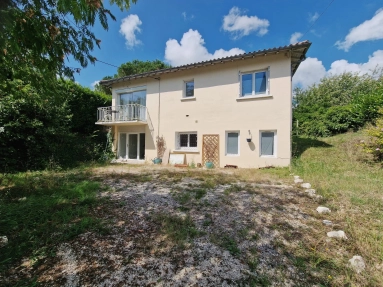 3 bedroom house with garden, walking distance to Eymet amenities for sale for 199,000&euro; in Dordogne, Aquitaine